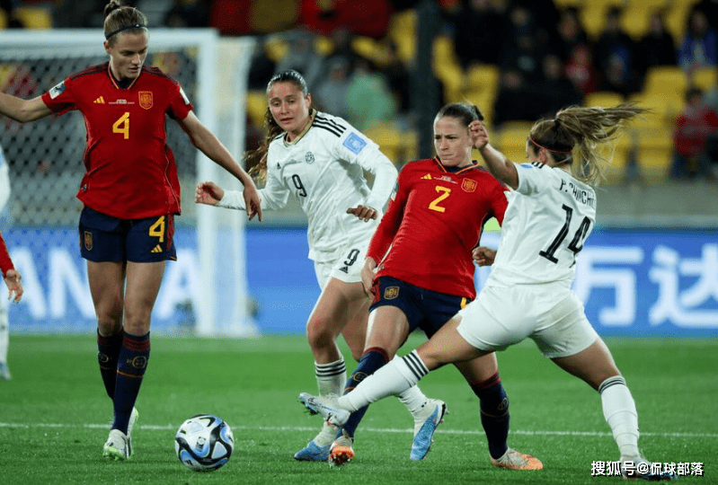 开云下载-日本队碾压韩国队，郑思维高光表现