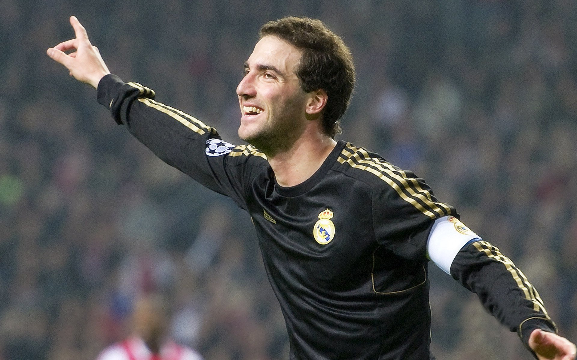 开云APP-突尼斯打穿智利，基耶萨如何成为改写历史的关键先生  第2张