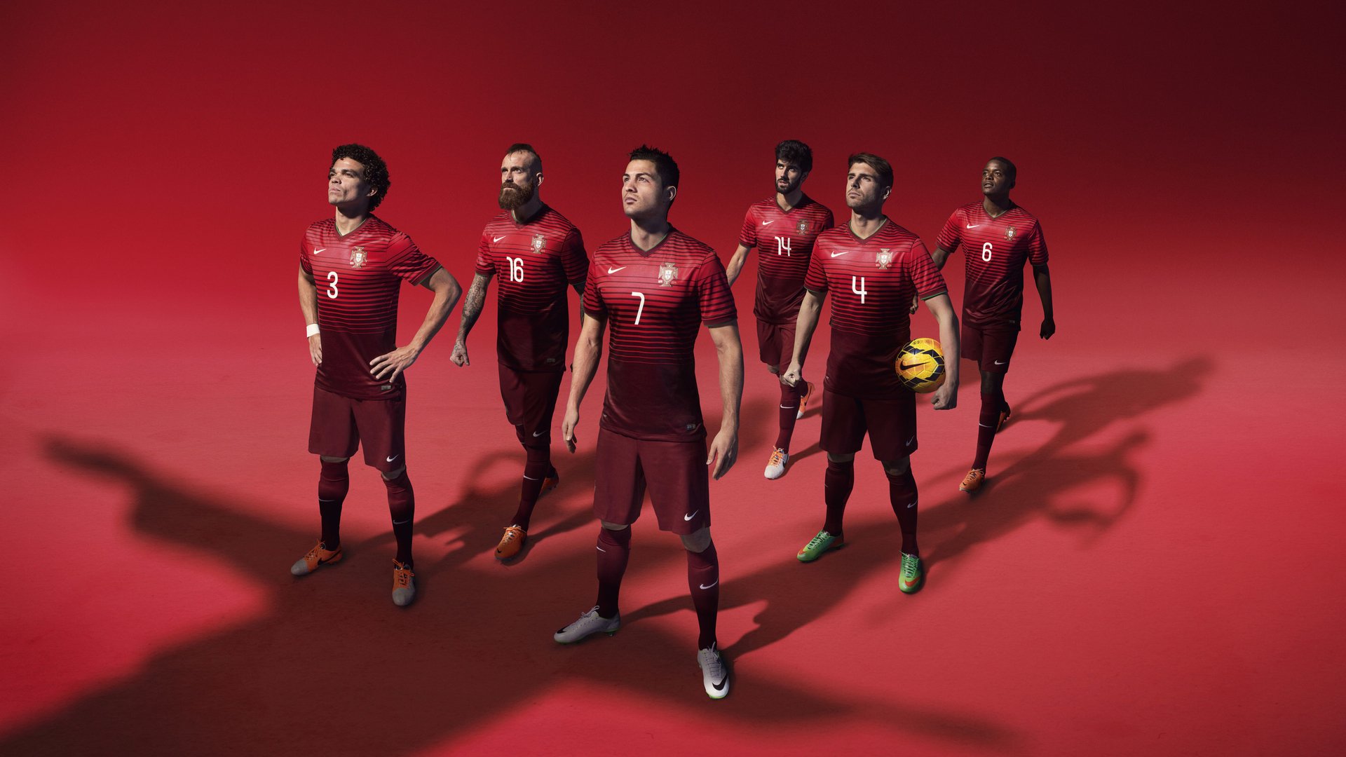 开云平台-黄潜困局映衬凯恩神话，当进攻艺术遭遇体系真空  第1张